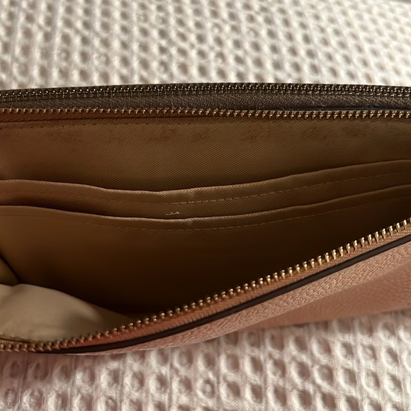 Large Coach Wristlet - Picture 5 of 6